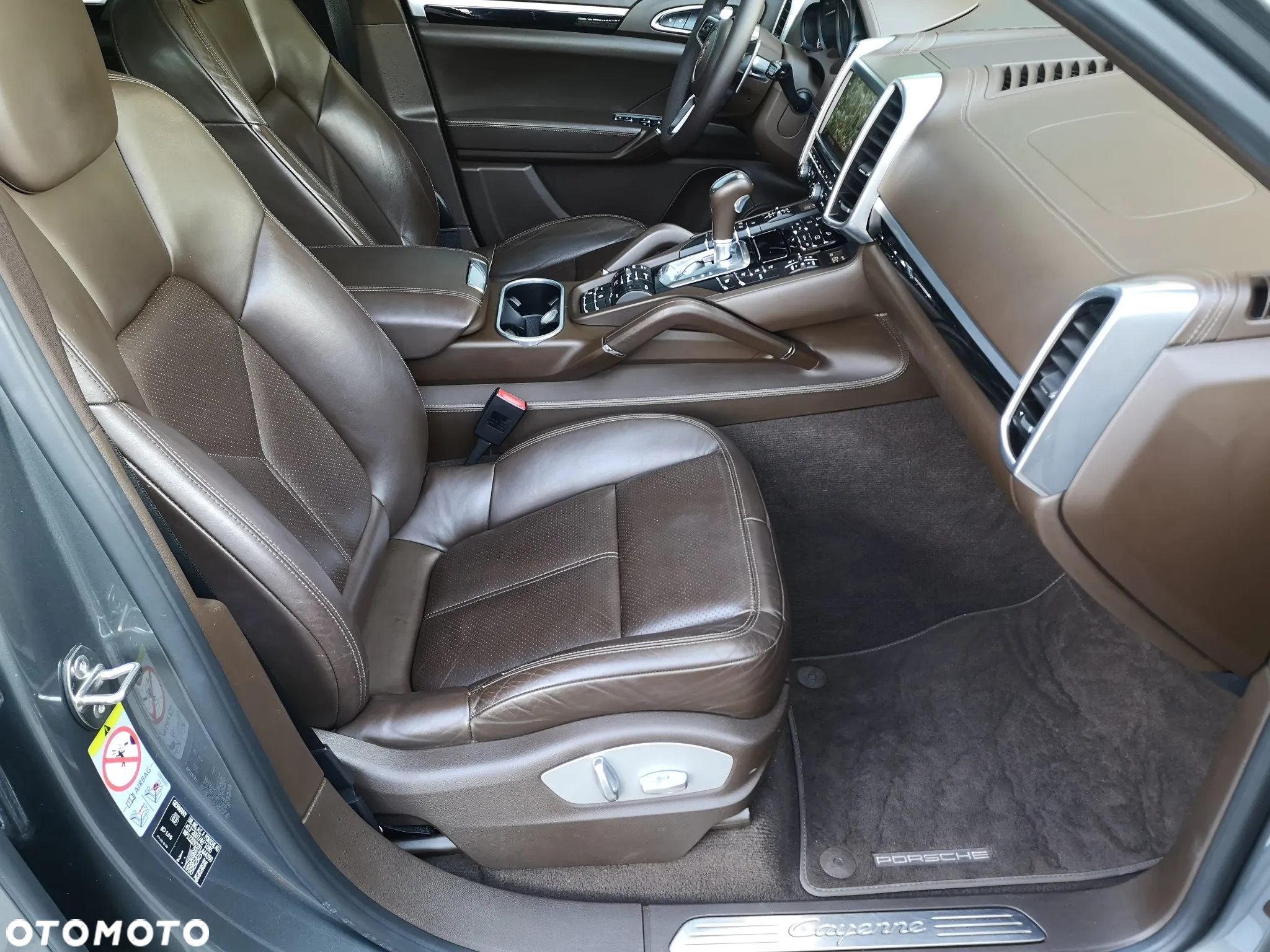 Porsche Cayenne Diesel Platinum Edition - 26