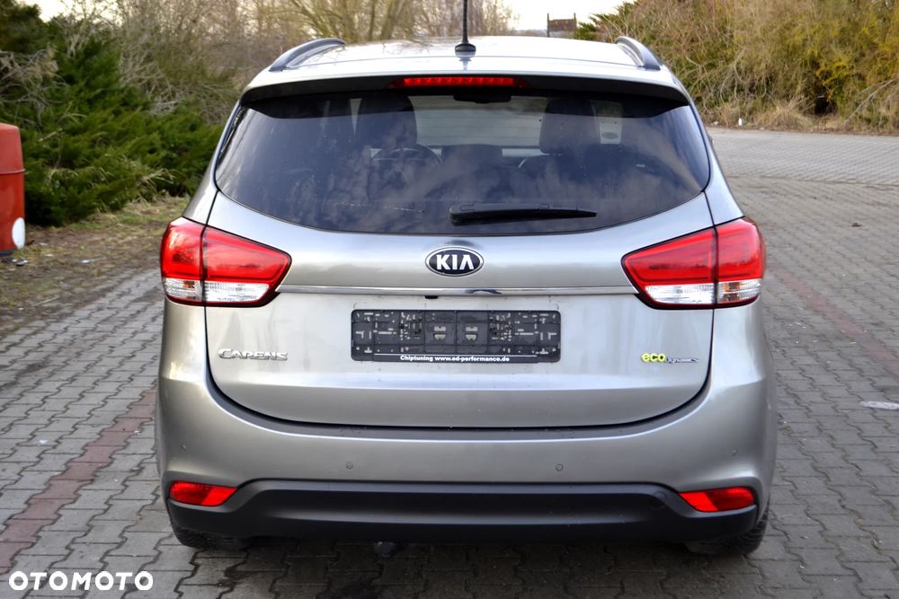 Kia Carens 1.7 CRDi Business Line 7os - 13