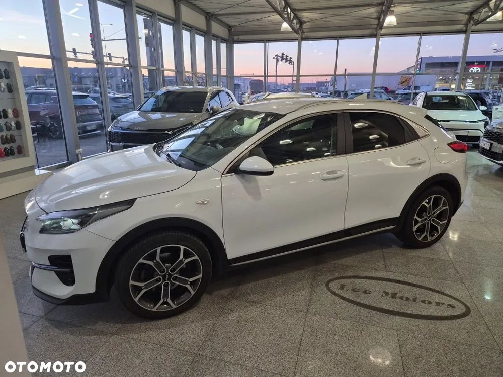 Kia XCeed 1.5 T-GDI M - 8