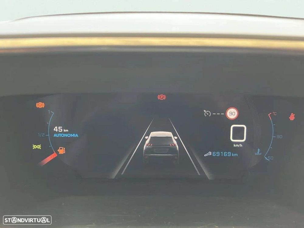 Peugeot 2008 1.2 PureTech Allure - 11