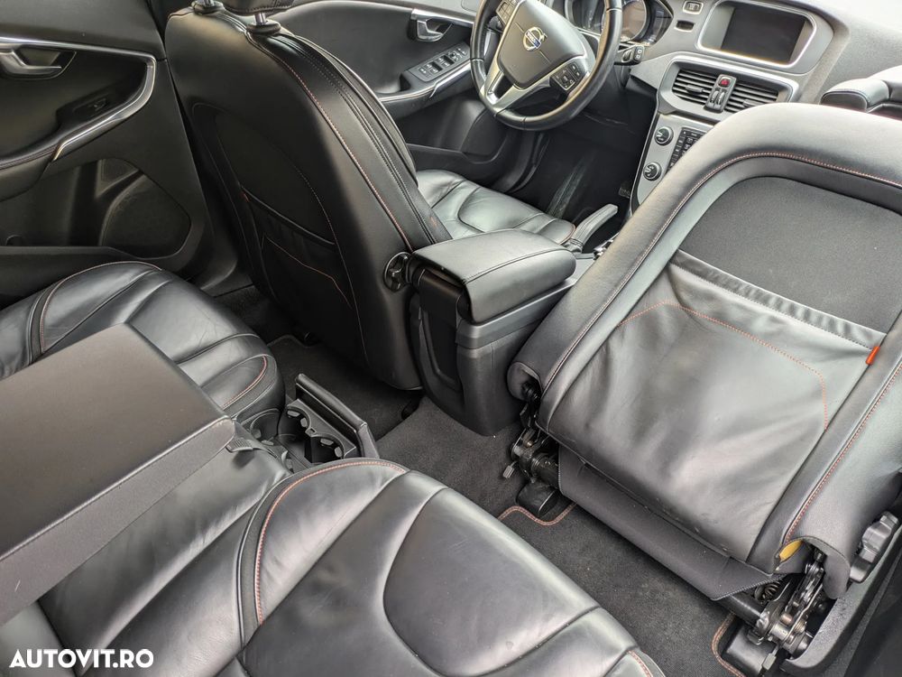Volvo V40 D3 Aut Summum - 22