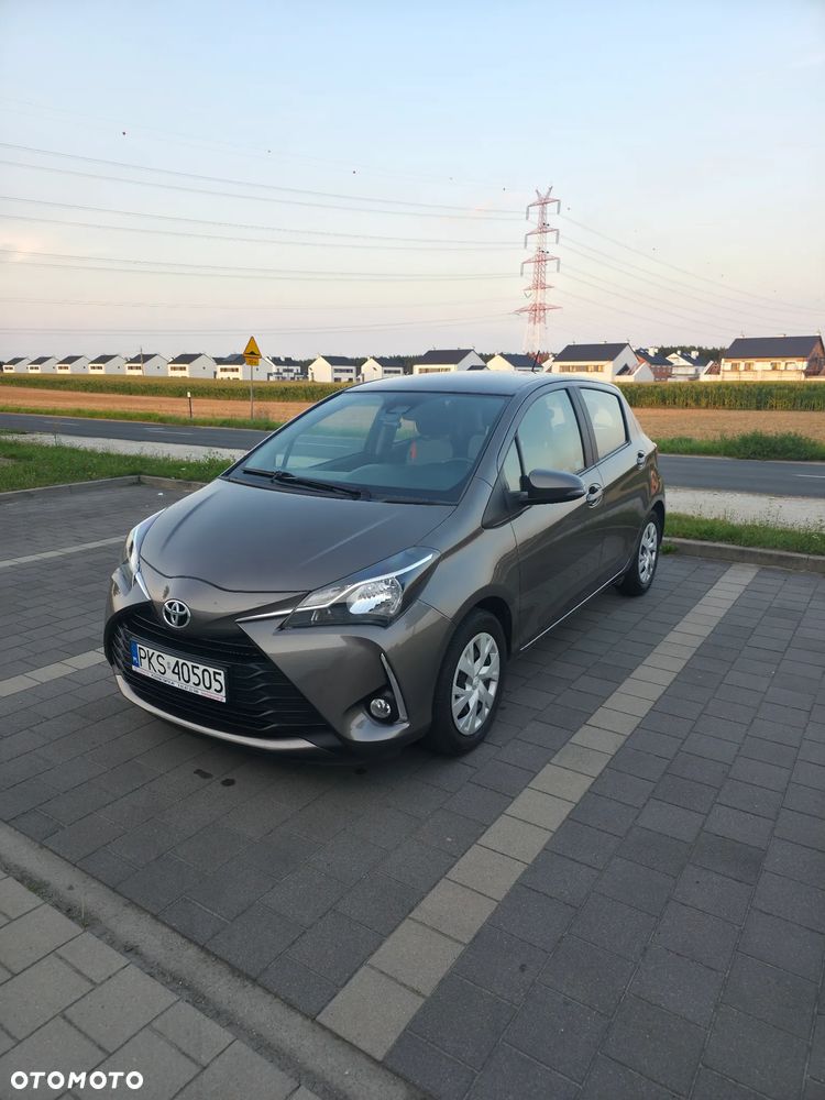 Toyota Yaris 1.5 Premium - 1