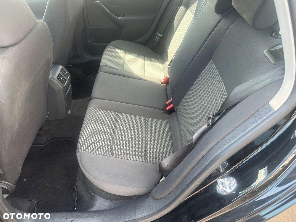 Volkswagen Golf 1.6 TDI BlueMot Trendline DSG - 7