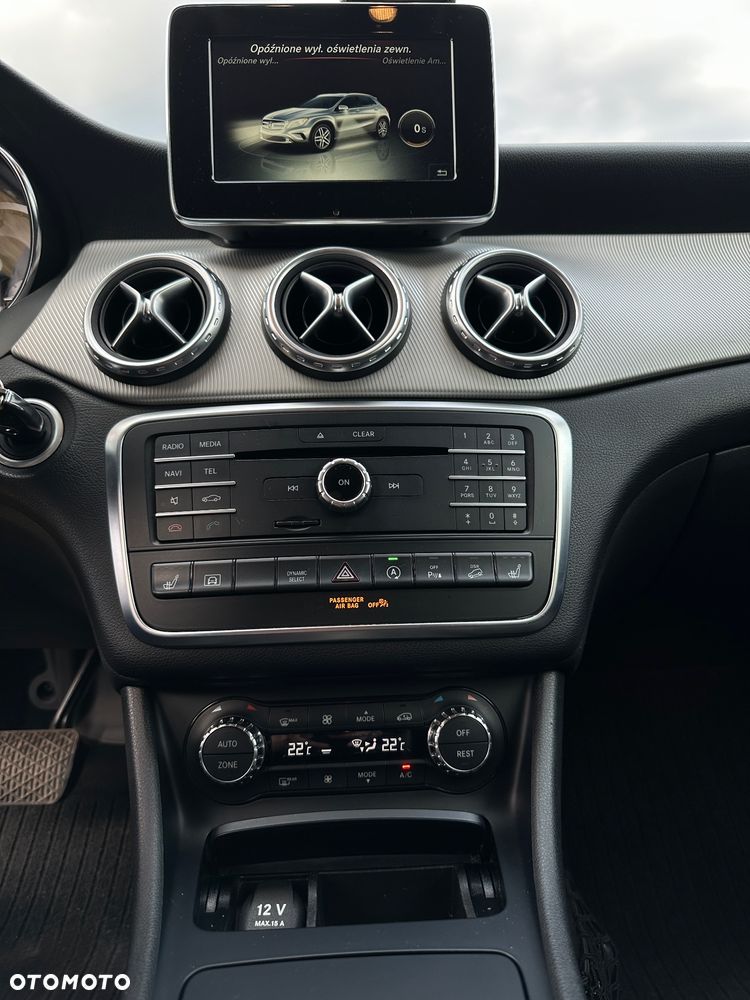 Mercedes-Benz GLA 220 d 4Matic 7G-DCT - 19