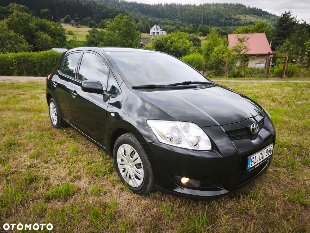 Toyota Auris 1.4 D-4D - 1
