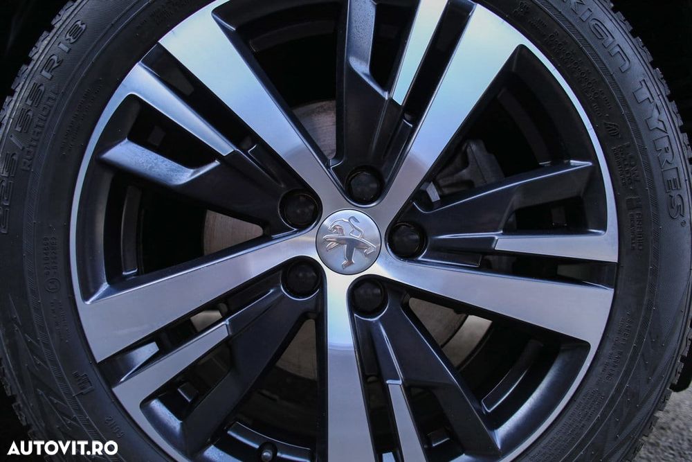 Peugeot 3008 1.2 PureTech 130 EAT8 GT - 22