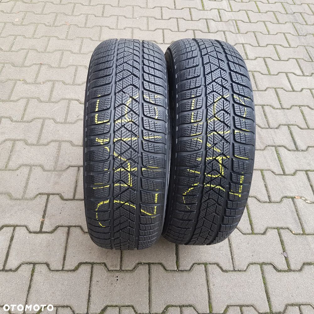 2x 205/55R17 Pirelli SottoZero 3 Para opon zimowych - 1