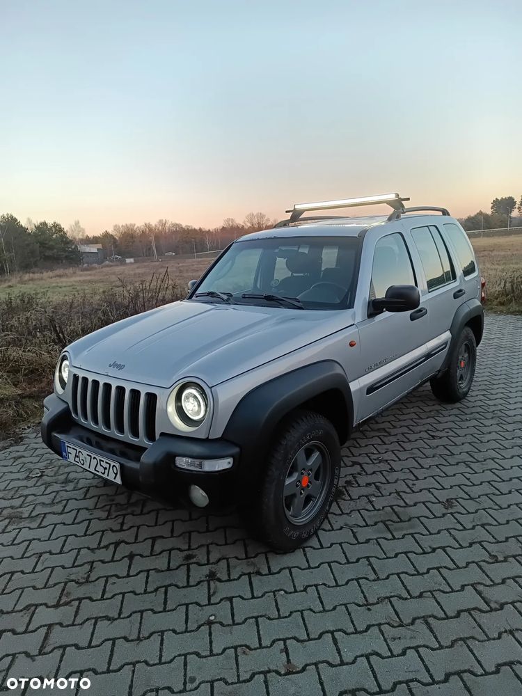 Jeep Cherokee 2.5L CRD Sport - 12