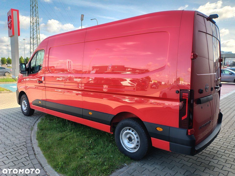 Nissan Interstar - 5