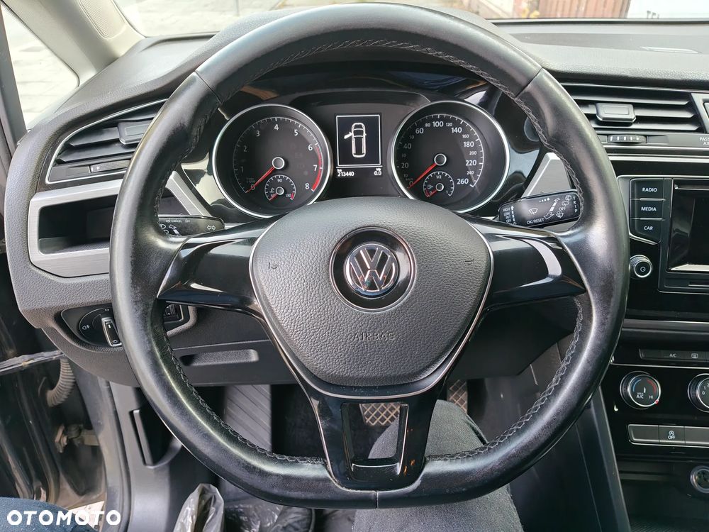 Volkswagen Touran 1.4 TSI BMT Comfortline DSG - 5