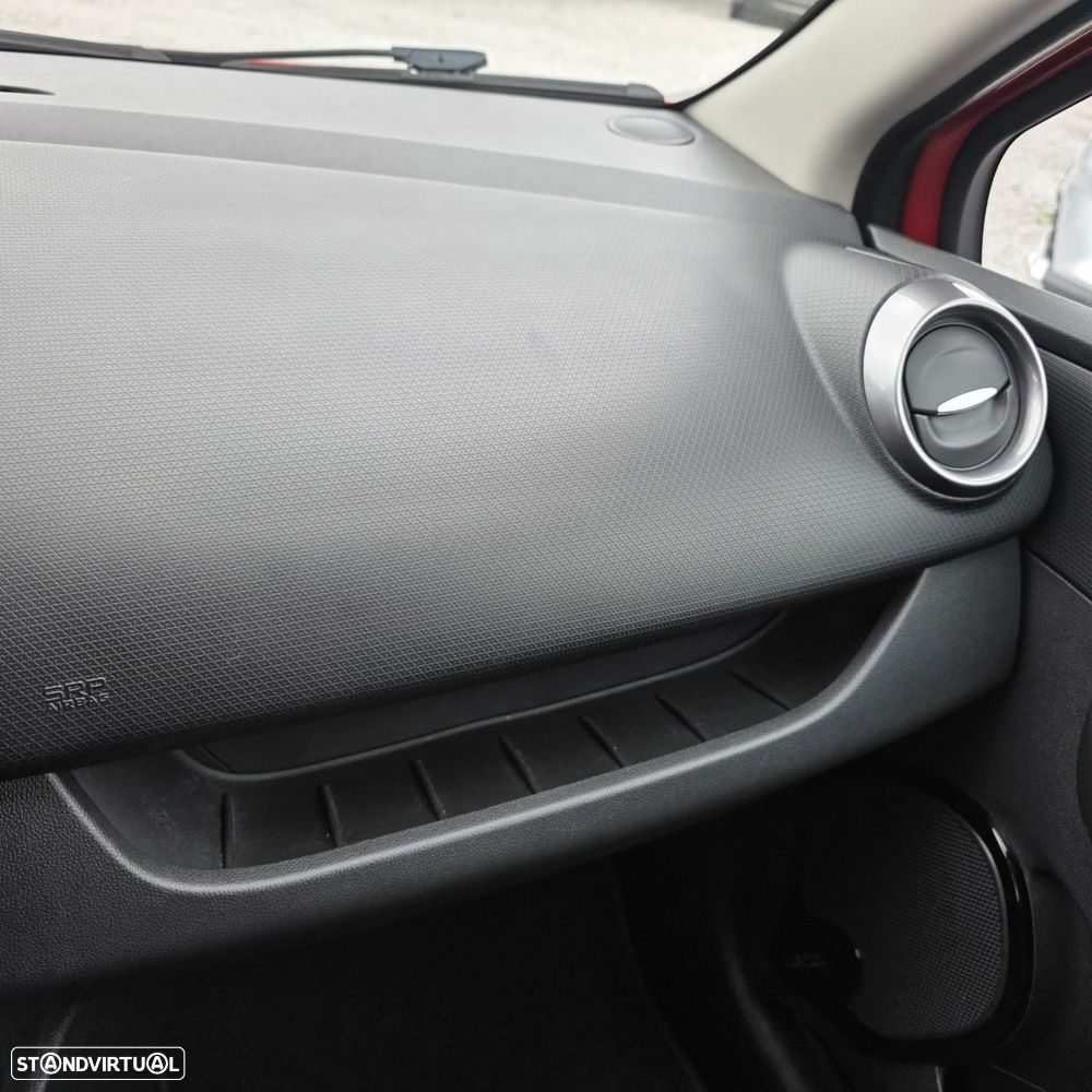 Renault Clio 0.9 TCe Limited - 26