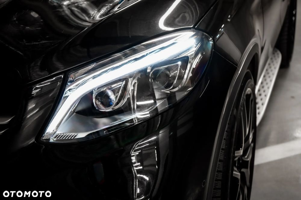 Mercedes-Benz GLE 350 d 4Matic 9G-TRONIC AMG Line - 12