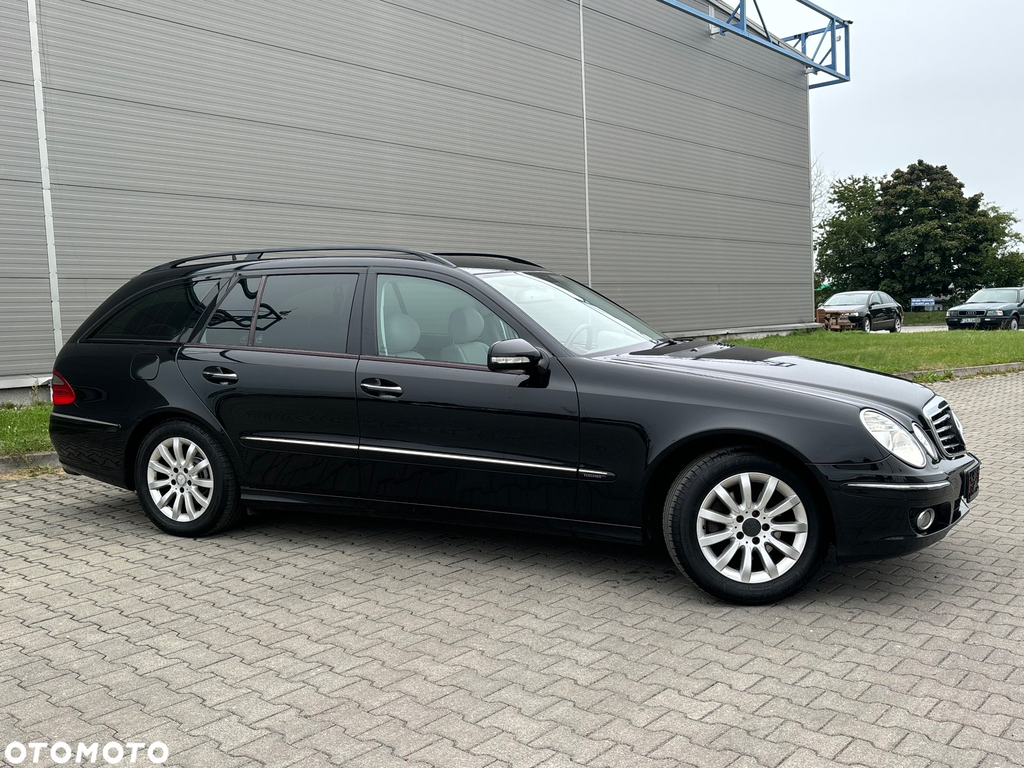 Mercedes-Benz Klasa E 200 T Kompressor Elegance - 8