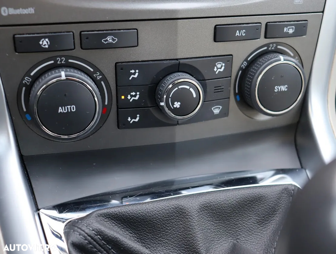 Opel Antara - 20