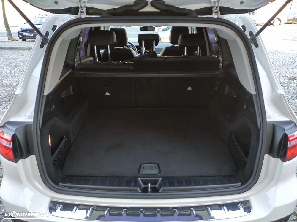 Mercedes-Benz GLB 200 - 10