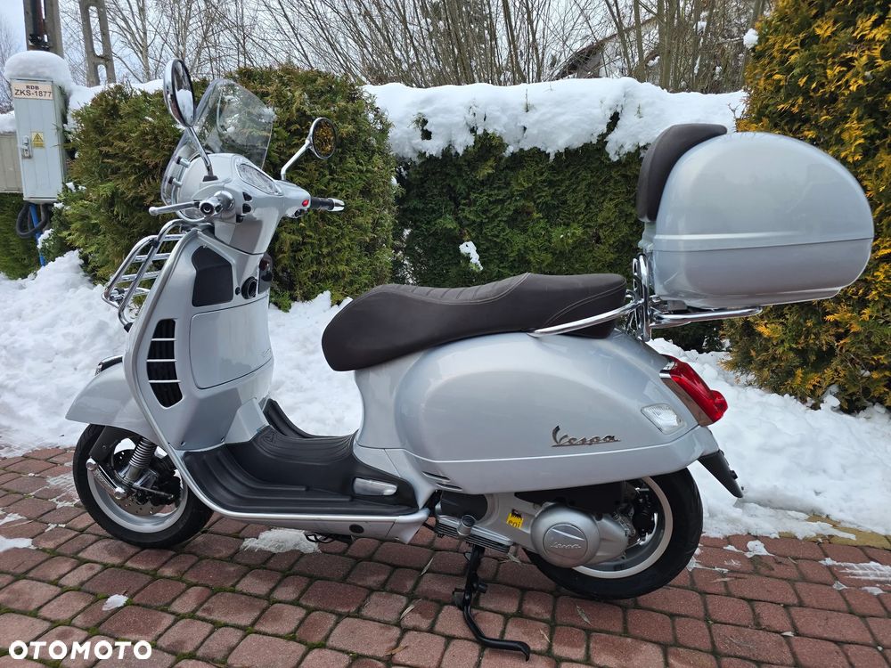 Piaggio Vespa - 3