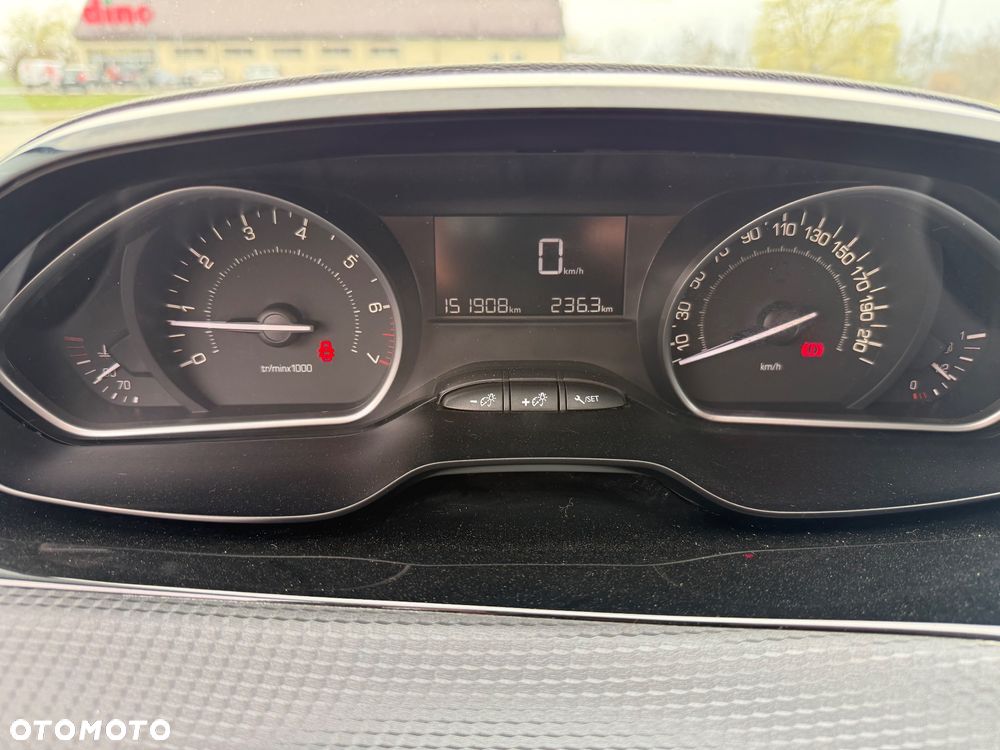 Peugeot 2008 PureTech 82 Style - 25