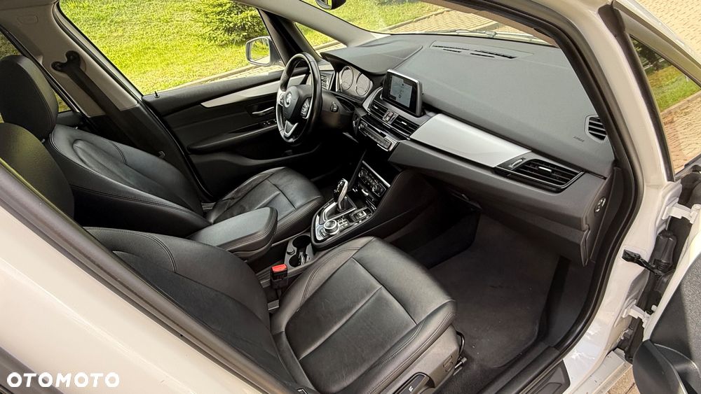 BMW Seria 2 218d Luxury Line sport - 15