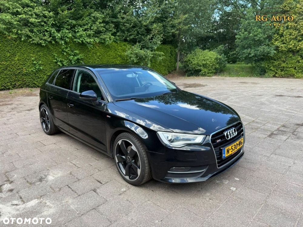 Audi A3 Sportback - 3