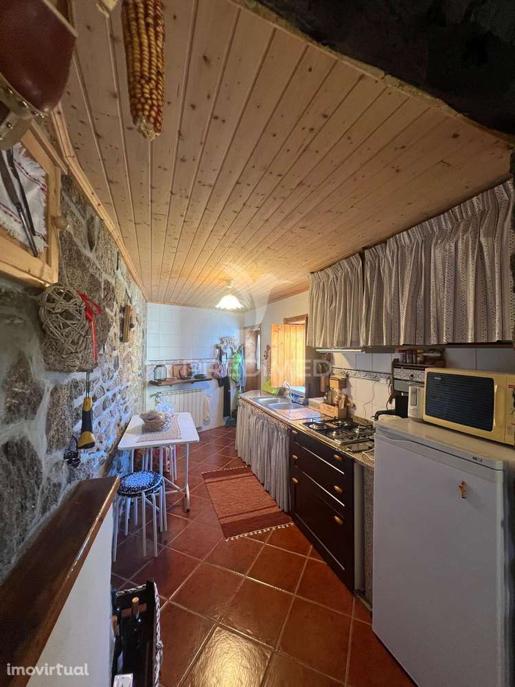 Moradia T2 totalmente remodelada em Gralhas – Montalegre - Grande imagem: 3/24