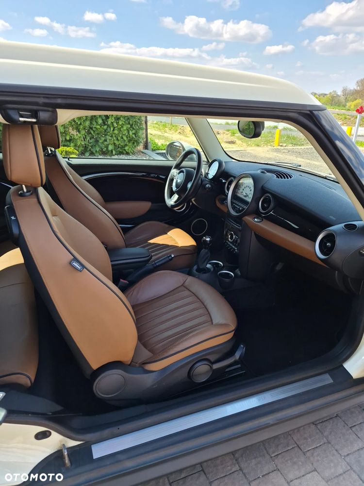 MINI Clubman - 18