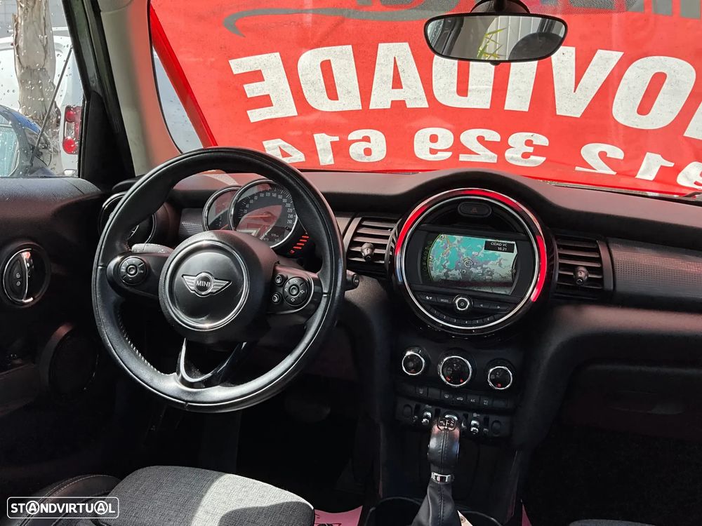 MINI 5 Portas Cooper D Aut. - 9