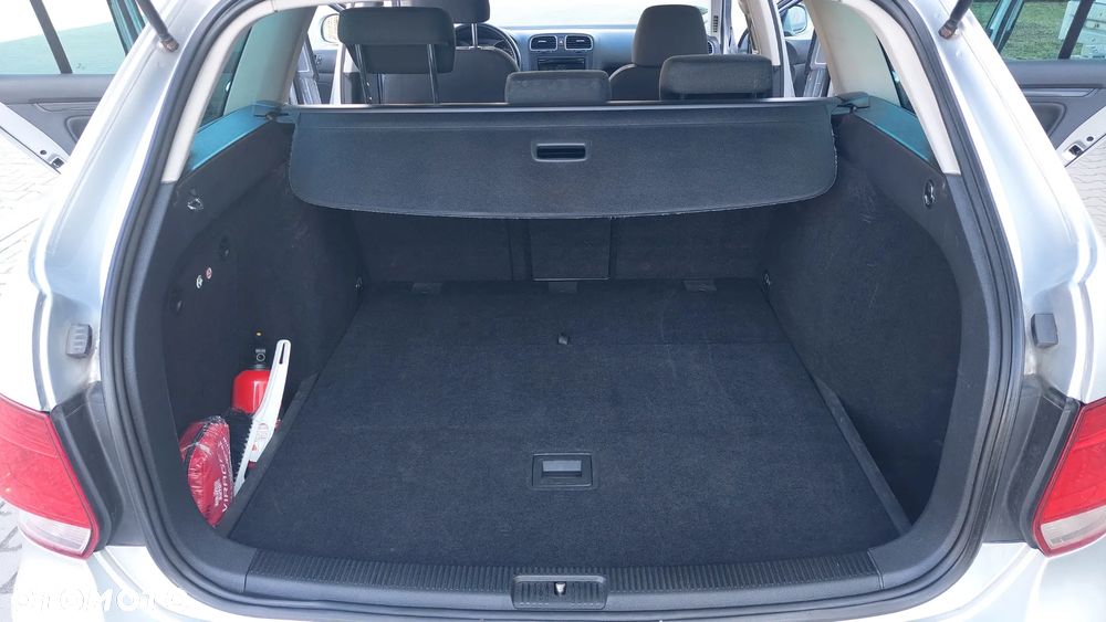 Volkswagen Golf 1.6 TDI Highline - 12
