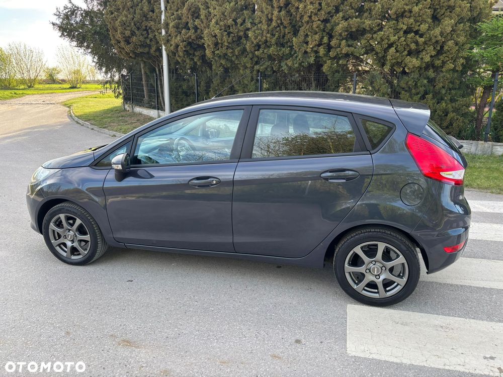 Ford Fiesta 1.25 Champions Edition - 26