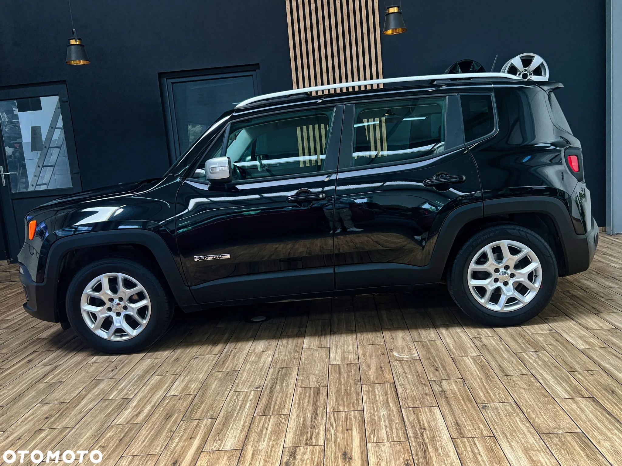 Jeep Renegade - 11