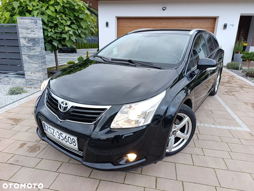Toyota Avensis - 2