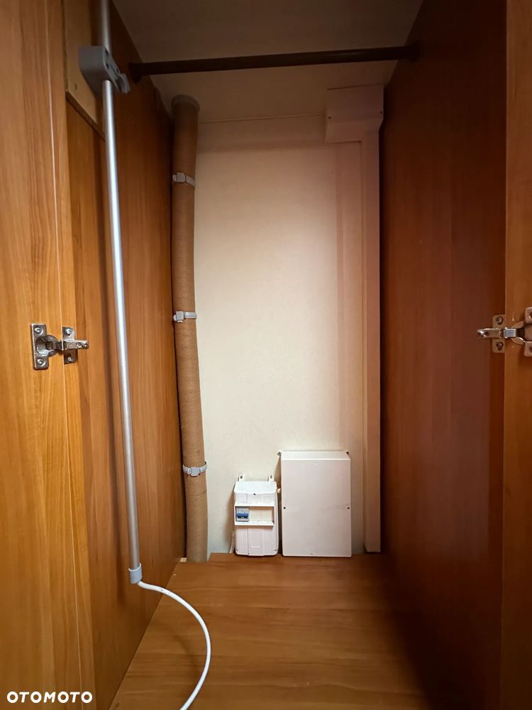 Hobby 460 UFE EXCELLENT z przedsionkiem Isabella. DMC 1300kg !!! - 24