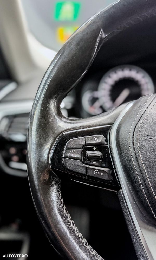 BMW Seria 5 520d xDrive Aut. - 12