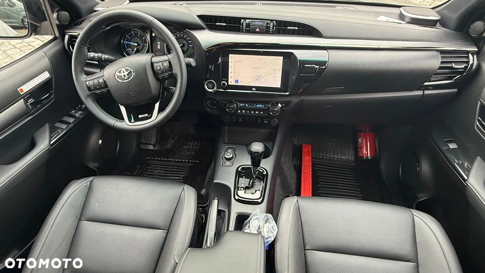 Toyota Hilux 2.8 D-4D Double Cab Invincible 4x4 - 5