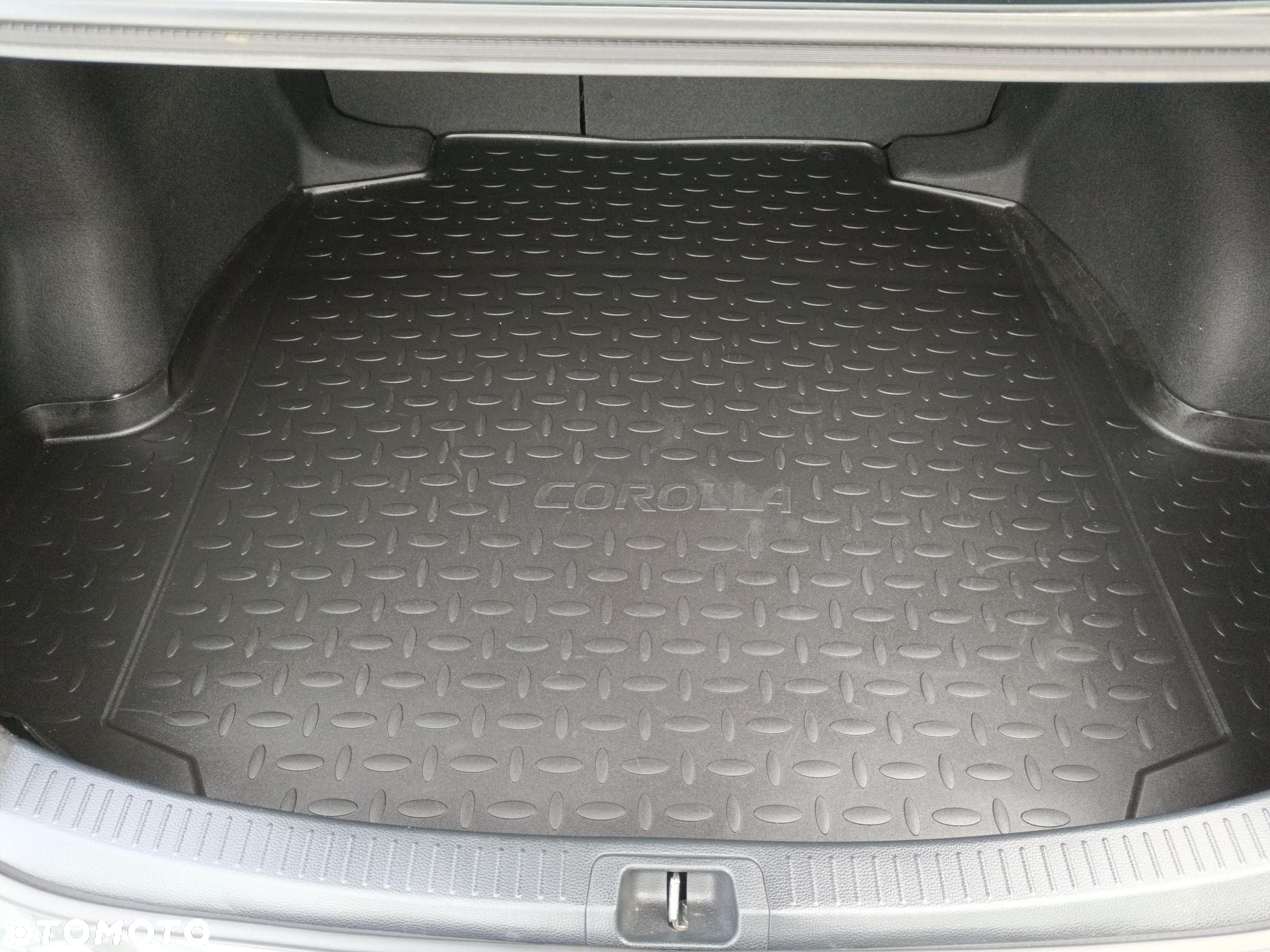 Toyota Corolla 1.8 Hybrid Comfort - 21