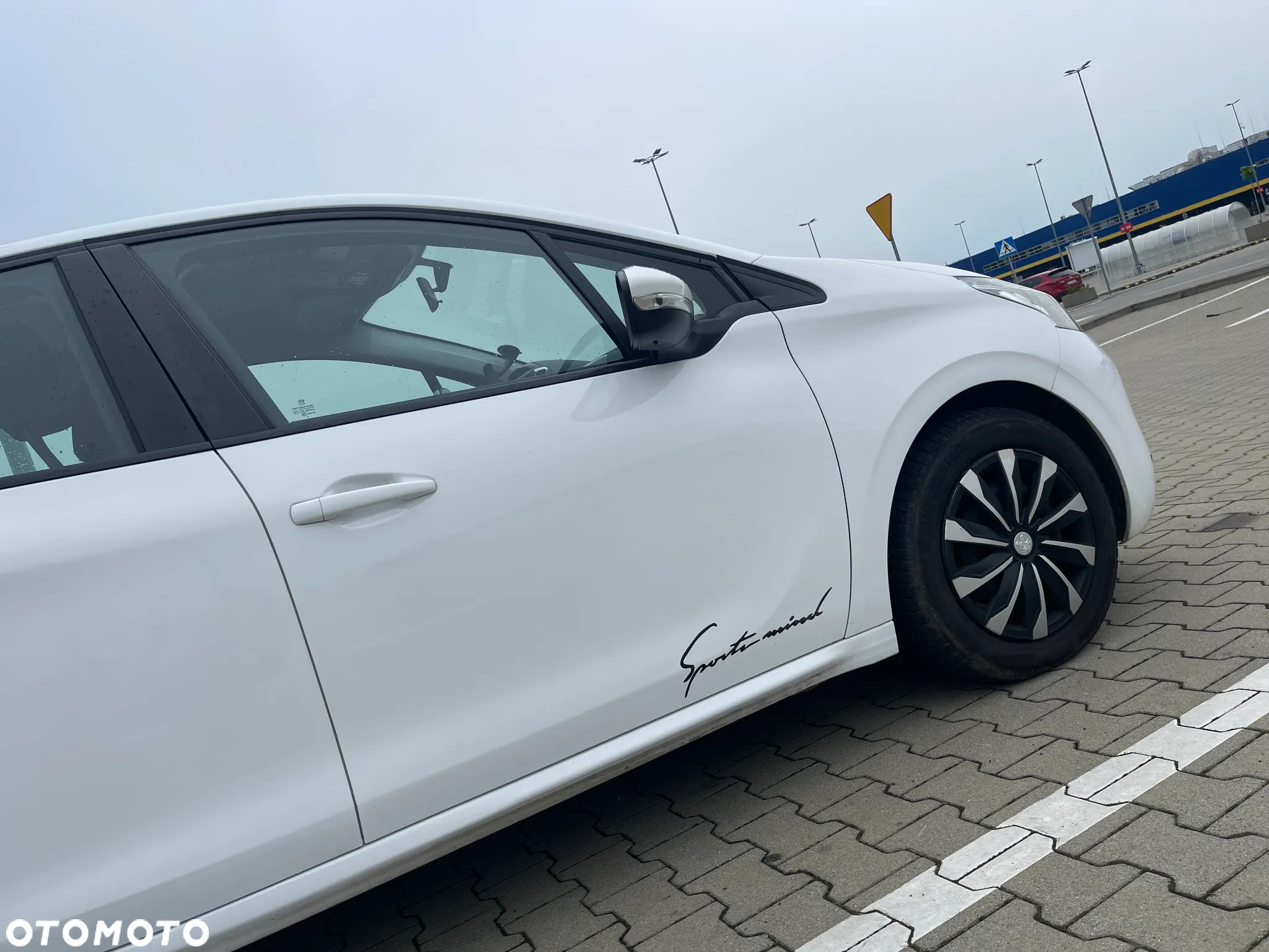 Peugeot 208 1.4 HDi Active - 4
