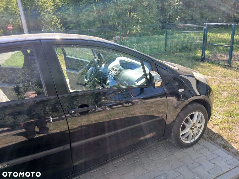 Toyota Yaris 1.3 Luna A/C - 8