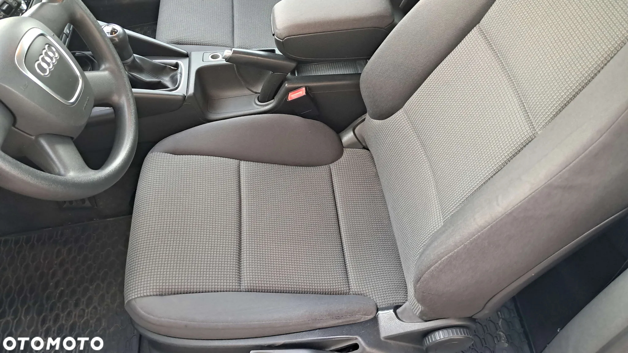 Audi A3 1.9 TDI DPF Ambition - 9