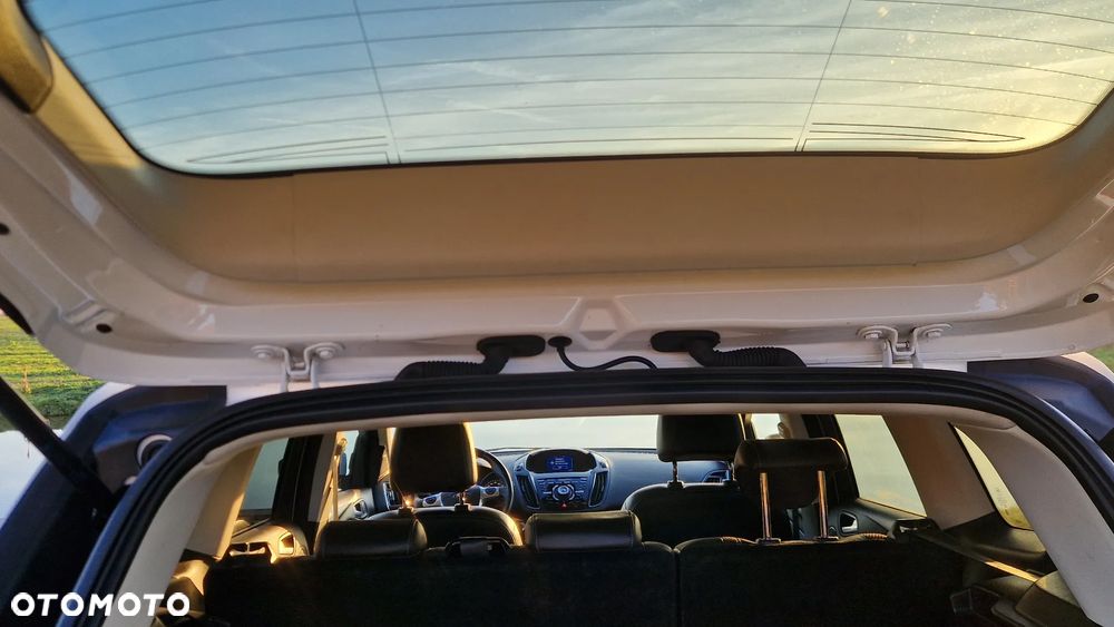 Ford Kuga 2.0 TDCi 4x4 Titanium - 16