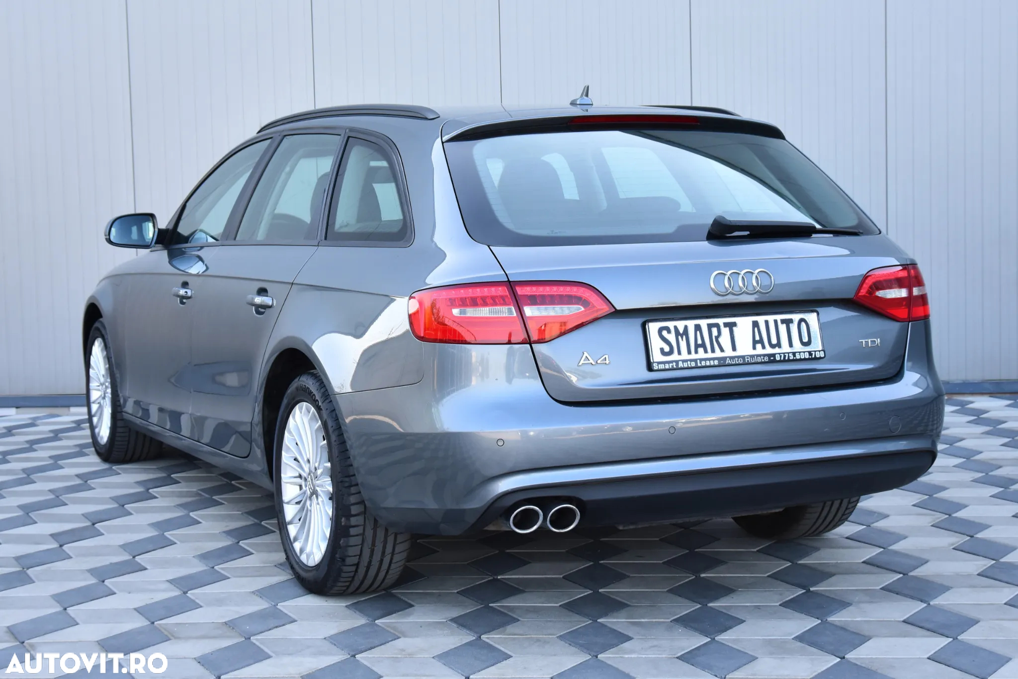 Audi A4 Avant 2.0 TDI DPF multitronic Attraction - 11