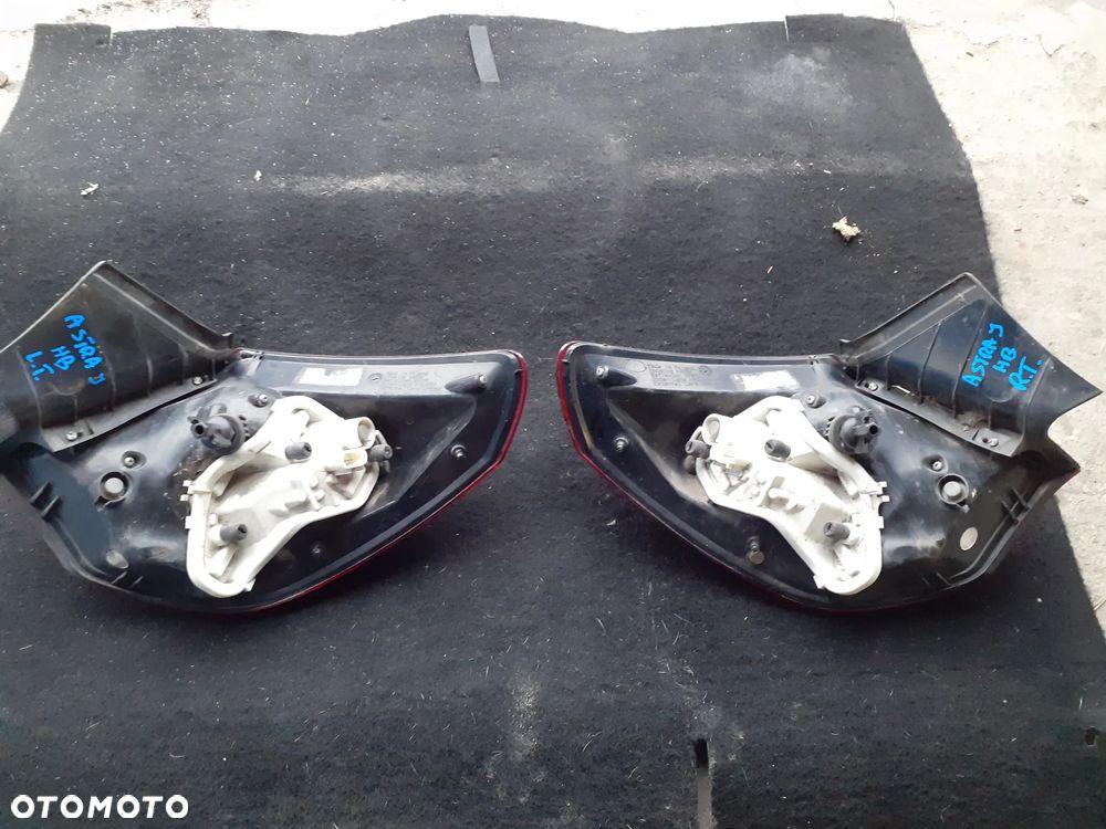 12146 Lampa lewy prawy tył Opel Astra J HB 5 drzwi - 4