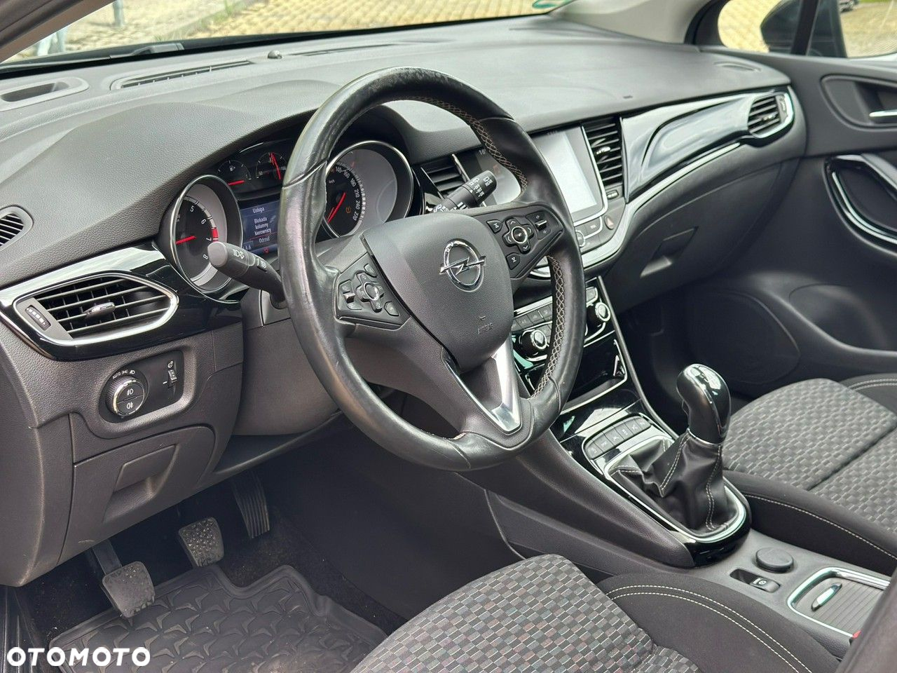 Opel Astra 1.6 Turbo Start/Stop Sports Tourer 120 Jahre - 17