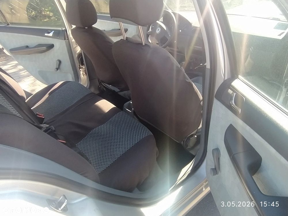 Skoda Fabia 1.4 16V Classic - 17