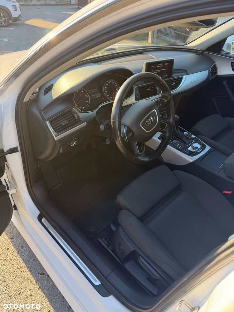 Audi A6 Avant 2.0 TDI quattro S tronic - 28