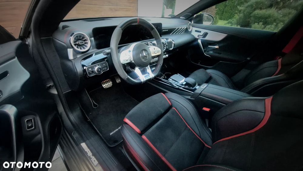 Mercedes-Benz CLA AMG 45 S 4-Matic 8G-DCT - 26