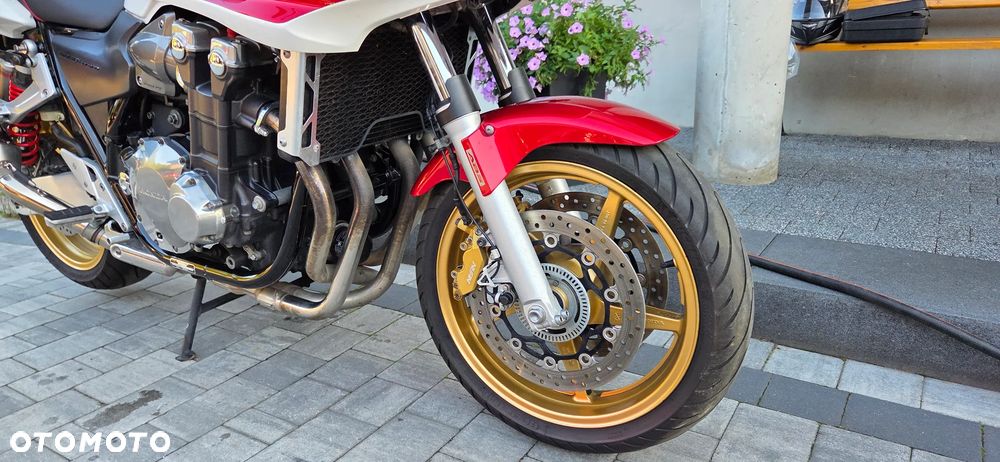 Honda CB - 8