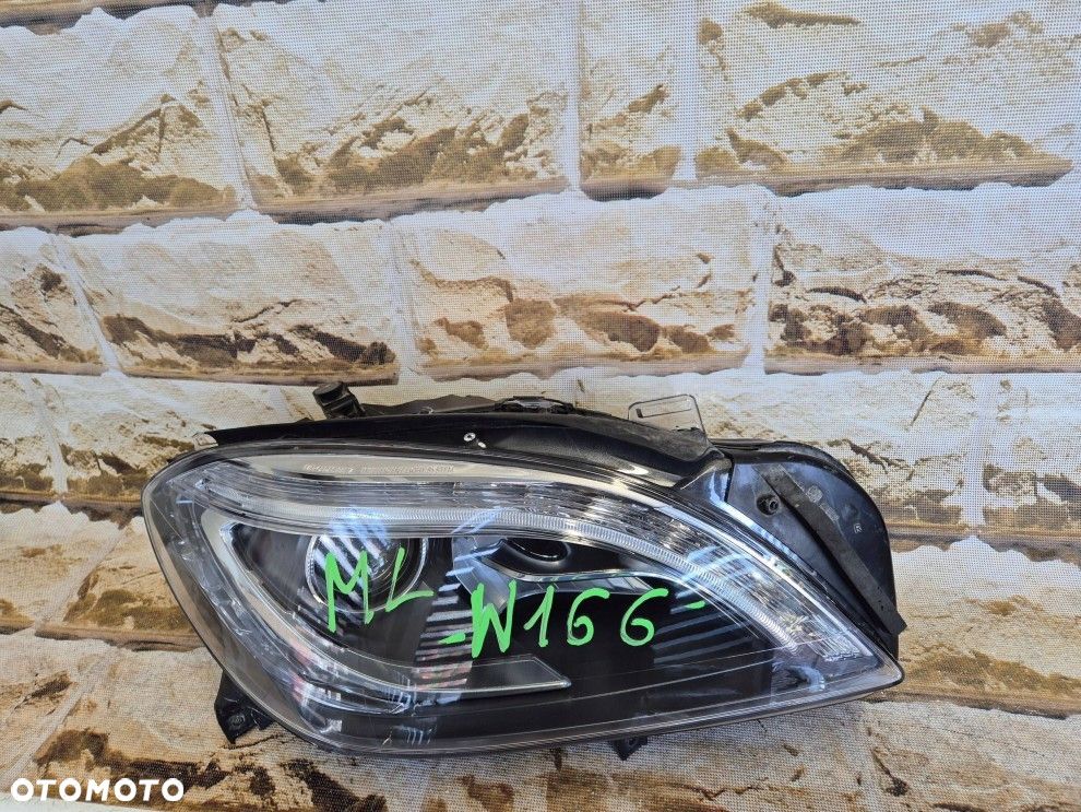 Reflektor Przód strona prawa Mercedes-Benz ML W166 xenon skrętny z led ils - 4
