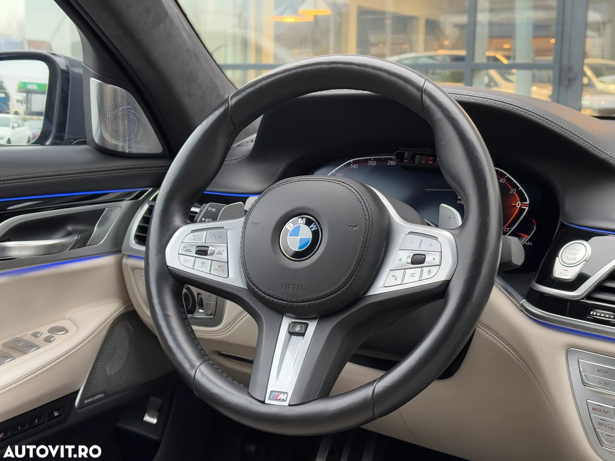 BMW Seria 7 750i xDrive - 11