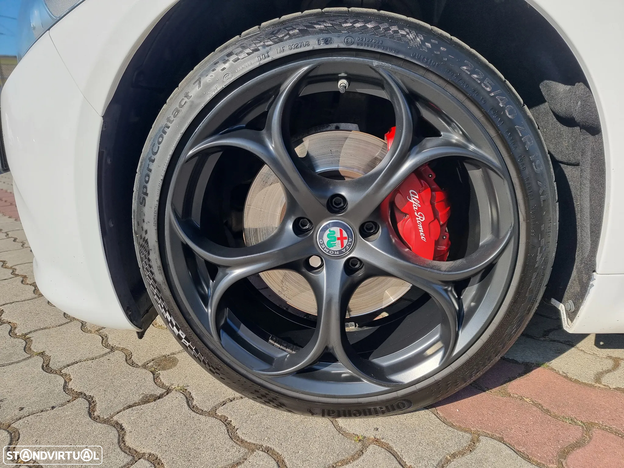 Alfa Romeo Giulia 2.0 T Veloce Q4 AT8 - 9
