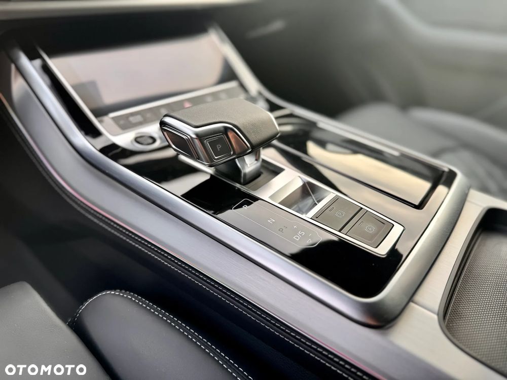 Audi Q8 50 TDI mHEV Quattro Tiptronic - 3