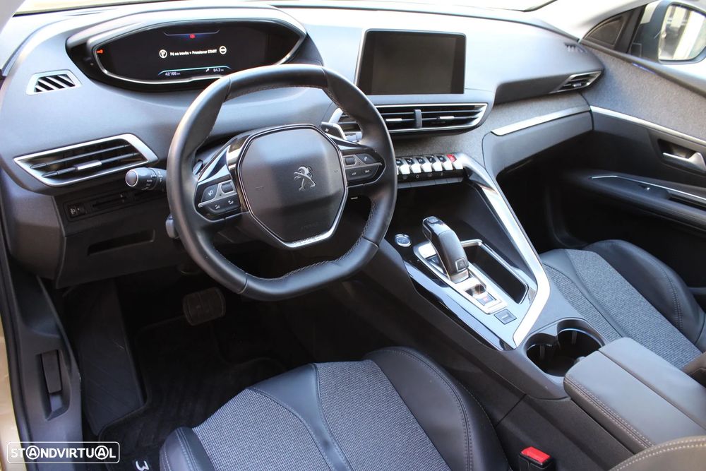 Peugeot 3008 1.2 PureTech Allure EAT6 - 8
